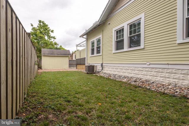 3201 N PERSHING DR, Arlington, VA 22201