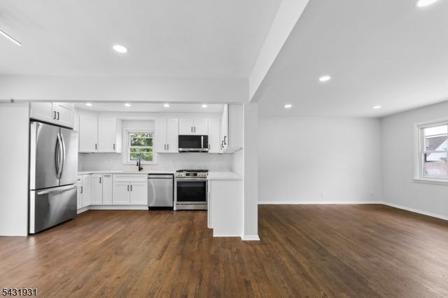14 John St 2, Clifton City, NJ 07013