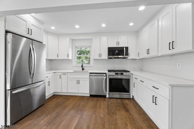 14 John St 2, Clifton City, NJ 07013