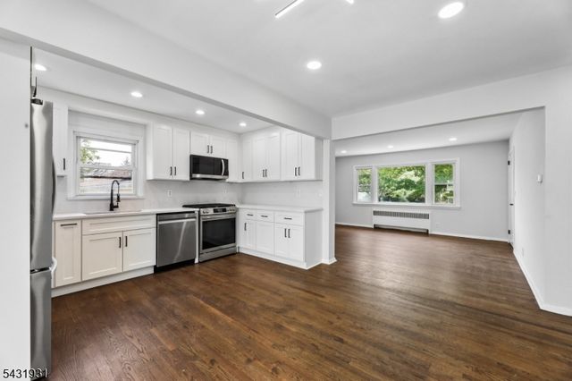 14 John St 2, Clifton City, NJ 07013