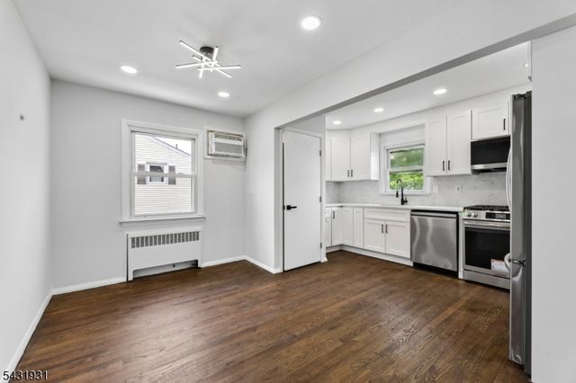 14 John St 2, Clifton City, NJ 07013