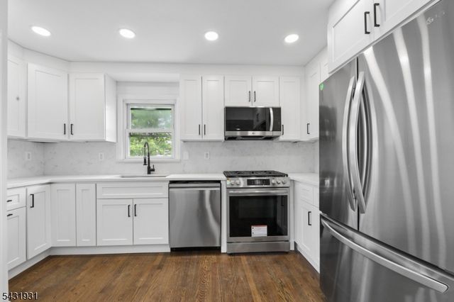 14 John St 2, Clifton City, NJ 07013