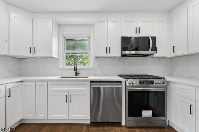 14 John St 2, Clifton City, NJ 07013