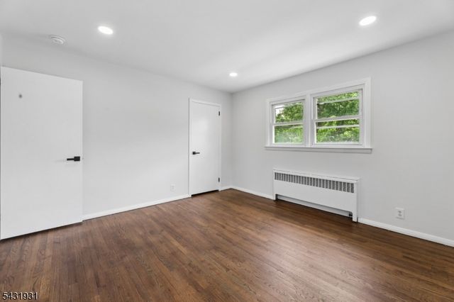 14 John St 2, Clifton City, NJ 07013