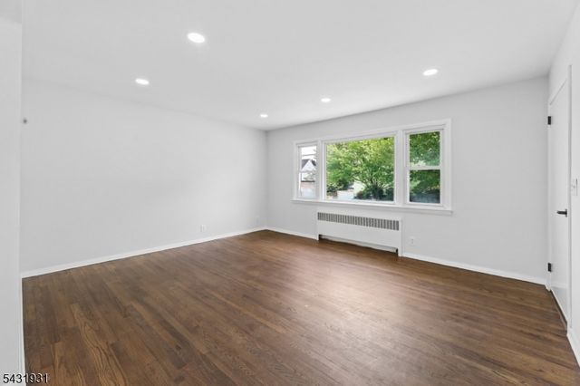 14 John St 2, Clifton City, NJ 07013