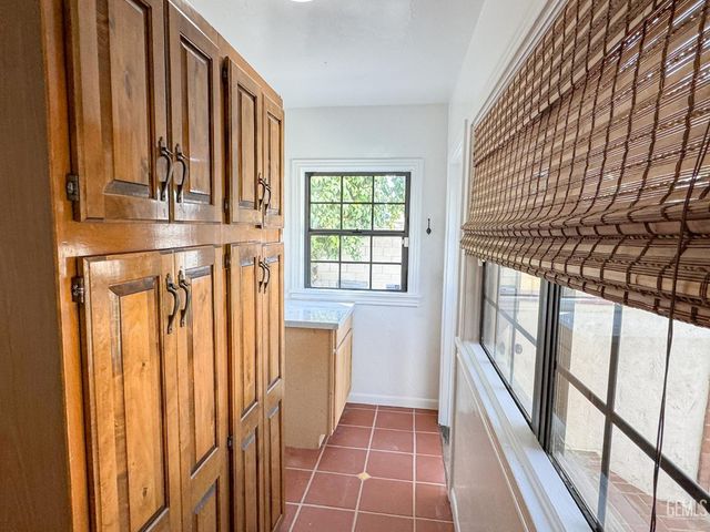 159 A Street, Bakersfield, CA 93304