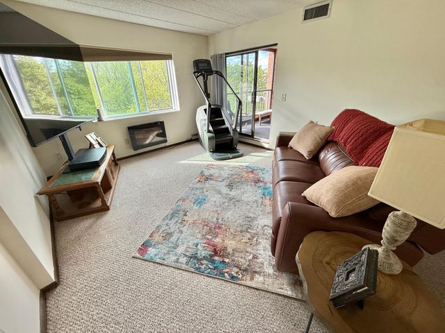 3300 Louisiana Avenue S 326, Saint Louis Park, MN 55426