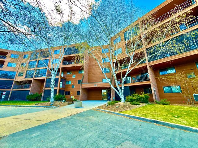 3300 Louisiana Avenue S 326, Saint Louis Park, MN 55426