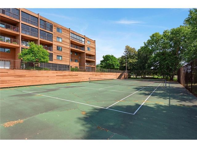 3300 Louisiana Avenue S 326, Saint Louis Park, MN 55426