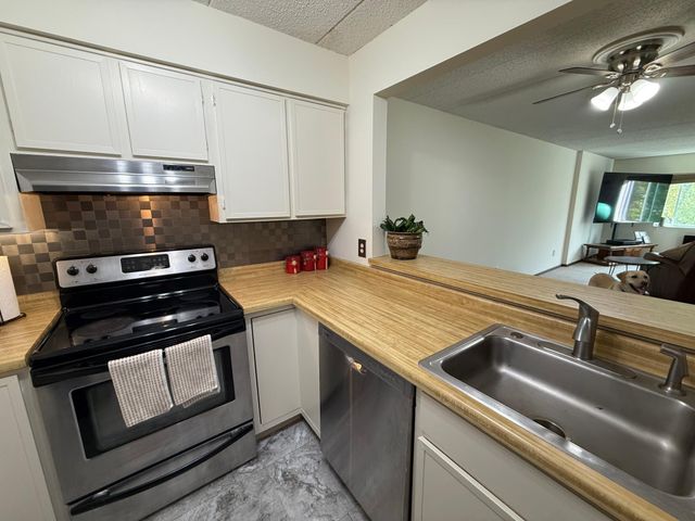 3300 Louisiana Avenue S 326, Saint Louis Park, MN 55426