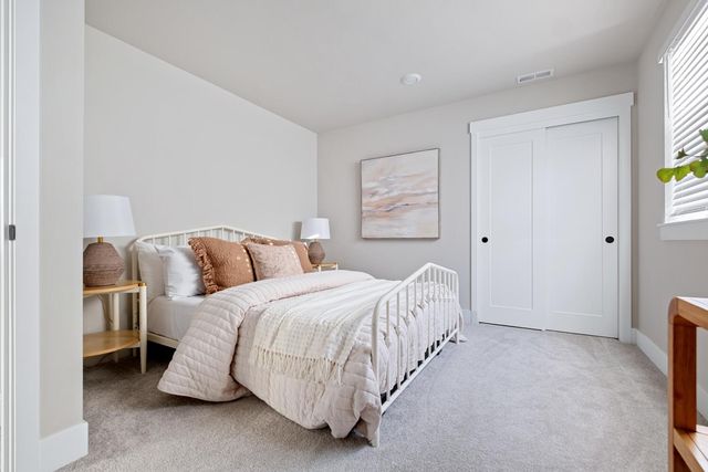 20867 SE Caldera Drive, Bend, OR 97702