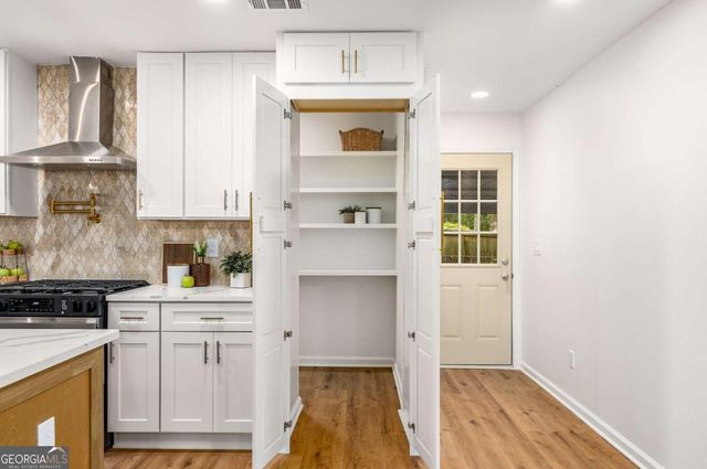 2740 Ivanhoe Lane SE, Smyrna, GA 30082