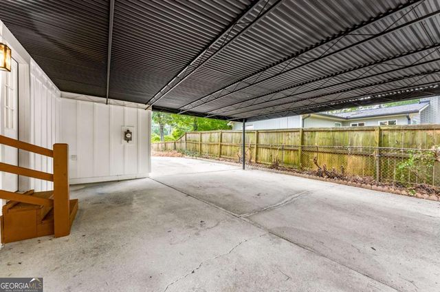 2740 Ivanhoe Lane SE, Smyrna, GA 30082