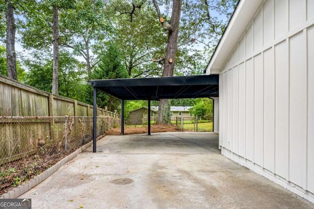 2740 Ivanhoe Lane SE, Smyrna, GA 30082