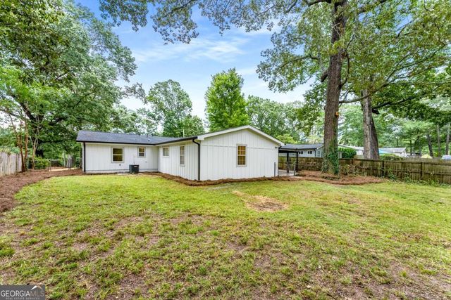 2740 Ivanhoe Lane SE, Smyrna, GA 30082