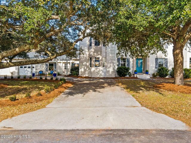 211 Simmons Drive, Wilmington, NC 28411