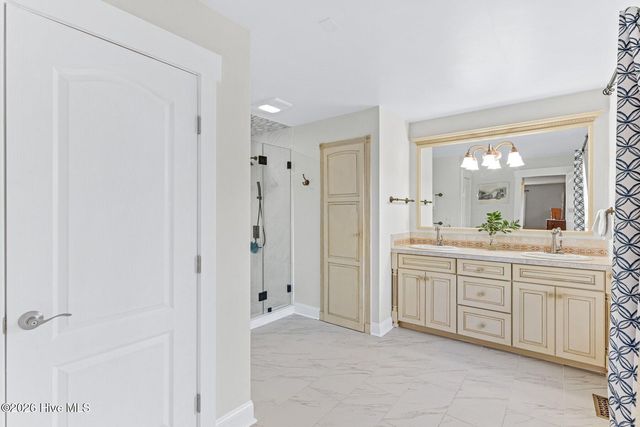 211 Simmons Drive, Wilmington, NC 28411