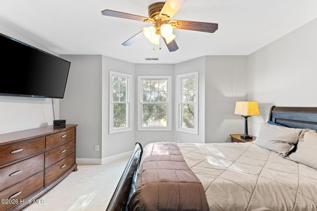 211 Simmons Drive, Wilmington, NC 28411