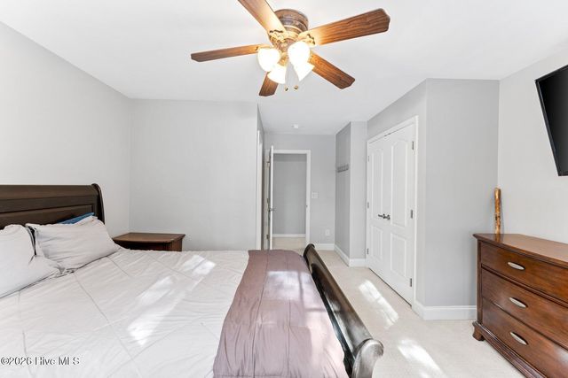 211 Simmons Drive, Wilmington, NC 28411