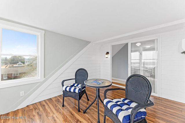 211 Simmons Drive, Wilmington, NC 28411