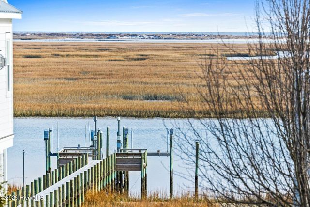 211 Simmons Drive, Wilmington, NC 28411