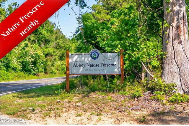 211 Simmons Drive, Wilmington, NC 28411