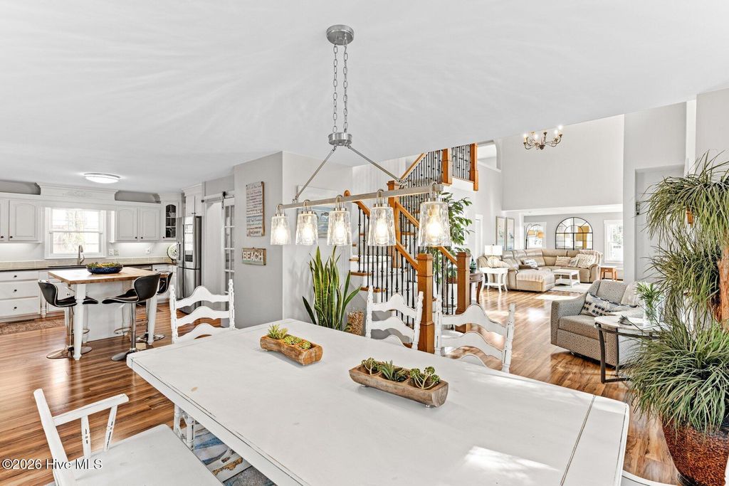 Image 20 of property listing at 211 Simmons Drive, Wilmington, NC 28411