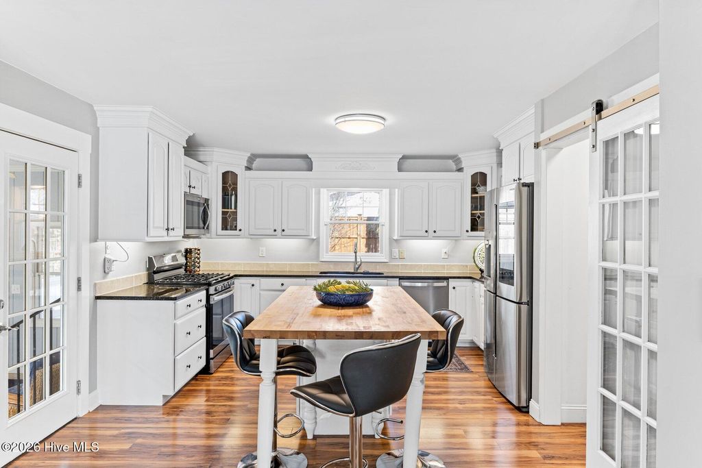 Image 22 of property listing at 211 Simmons Drive, Wilmington, NC 28411