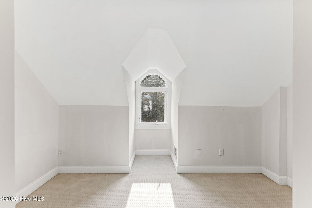 Image 47 of property listing at 211 Simmons Drive, Wilmington, NC 28411