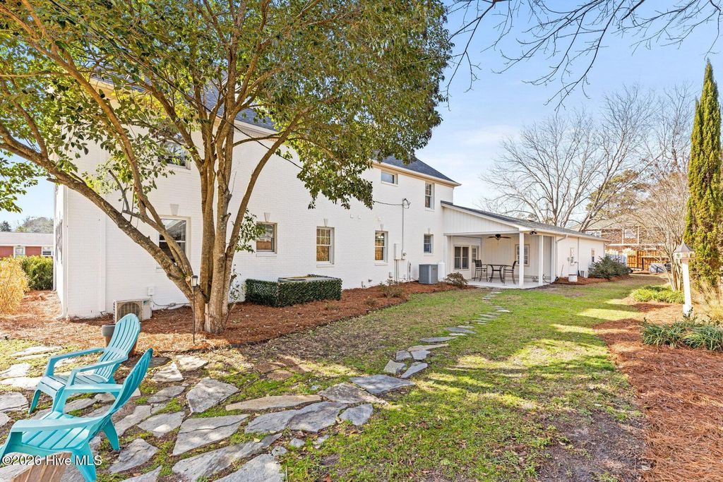 Image 60 of property listing at 211 Simmons Drive, Wilmington, NC 28411