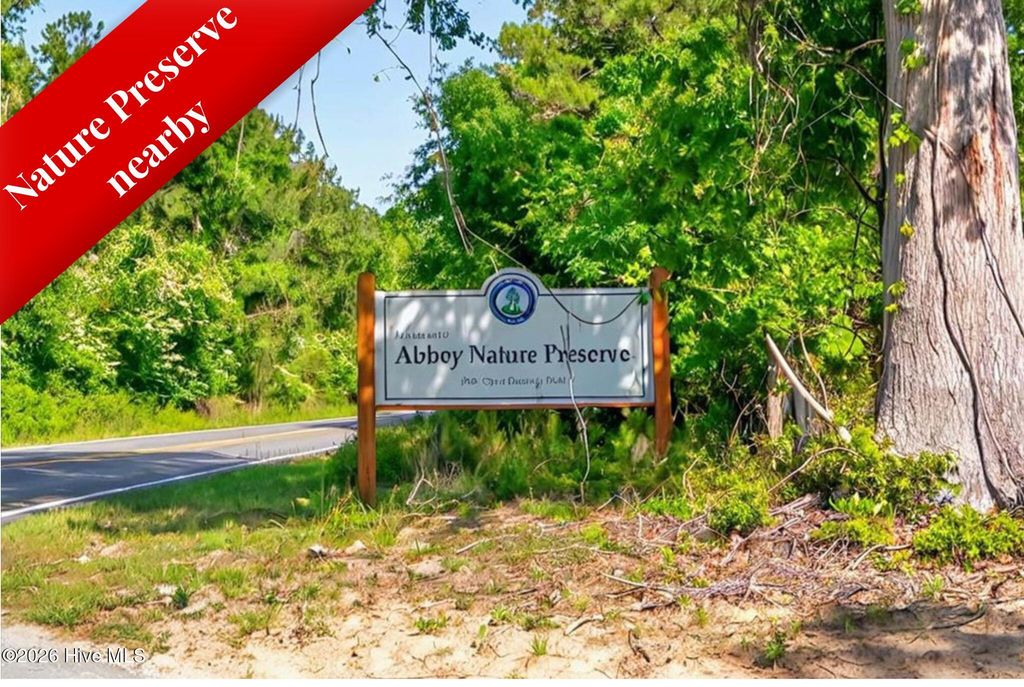 Image 77 of property listing at 211 Simmons Drive, Wilmington, NC 28411