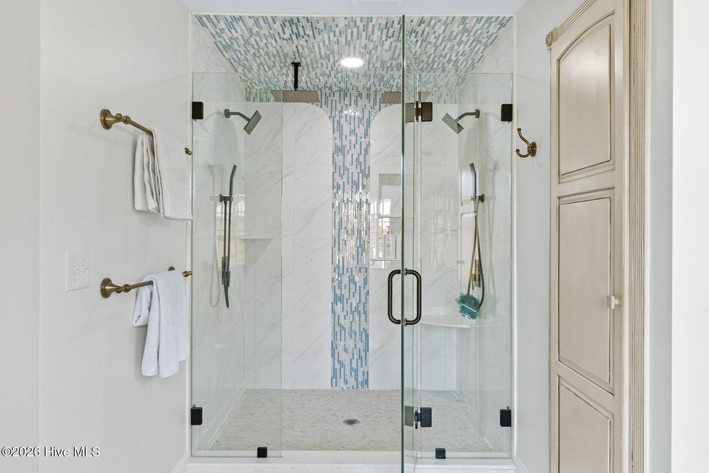 Image 9 of property listing at 211 Simmons Drive, Wilmington, NC 28411