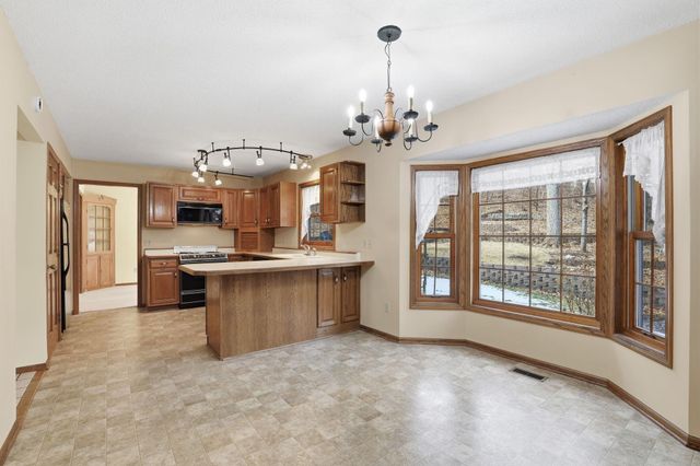 1826 3rd Street SW, New Brighton, MN 55112