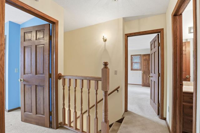 1826 3rd Street SW, New Brighton, MN 55112