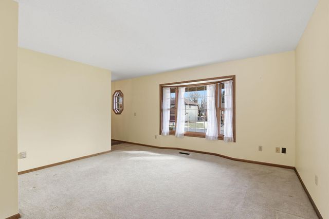 1826 3rd Street SW, New Brighton, MN 55112