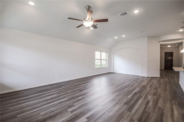 708 Sunny Ridge DR, Leander, TX 78641