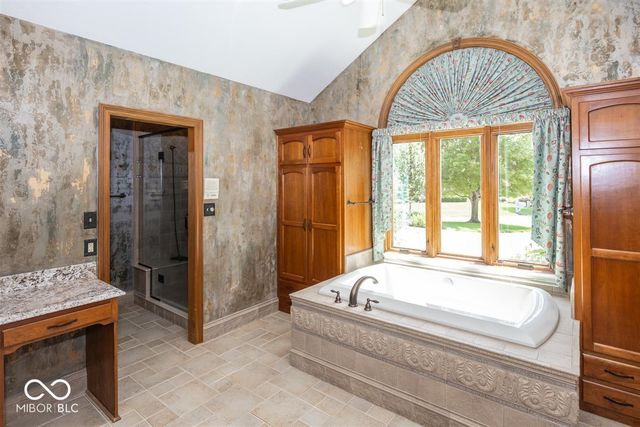 7270 Oak Cove Lane, Noblesville, IN 46062