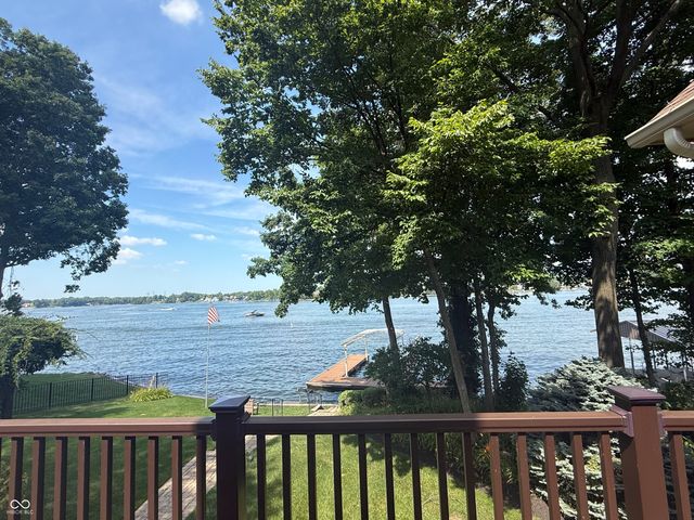 7270 Oak Cove Lane, Noblesville, IN 46062