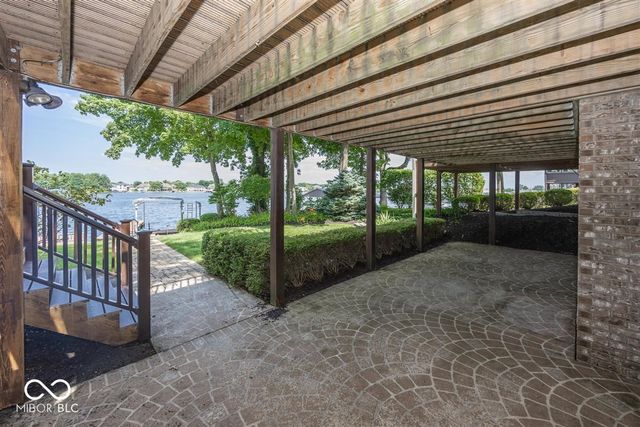 7270 Oak Cove Lane, Noblesville, IN 46062
