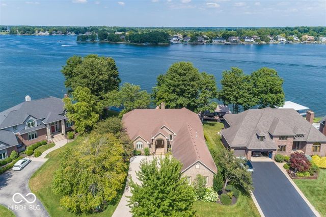 7270 Oak Cove Lane, Noblesville, IN 46062