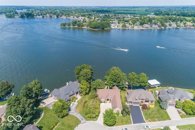 7270 Oak Cove Lane, Noblesville, IN 46062