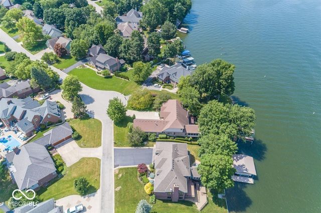 7270 Oak Cove Lane, Noblesville, IN 46062