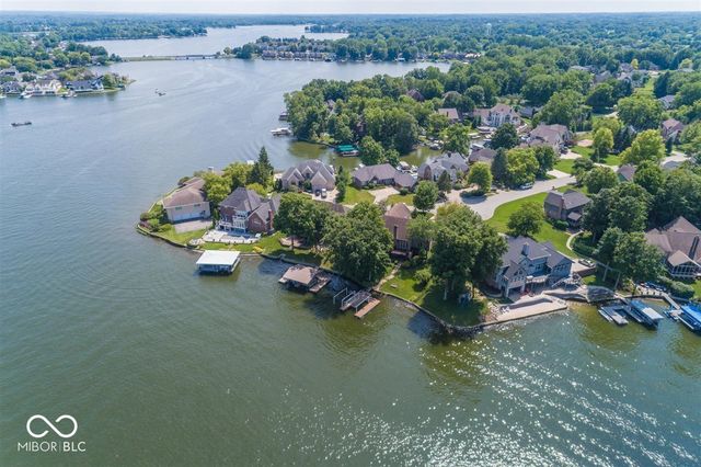 7270 Oak Cove Lane, Noblesville, IN 46062