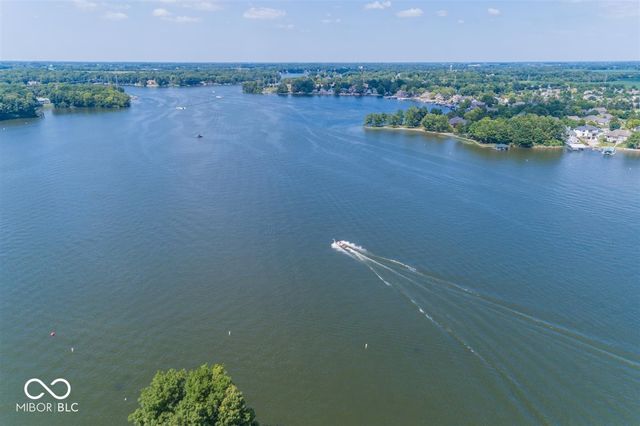 7270 Oak Cove Lane, Noblesville, IN 46062