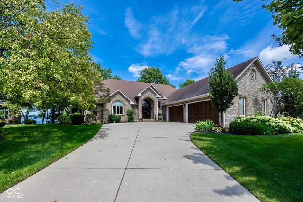 7270 Oak Cove Lane, Noblesville, IN 46062