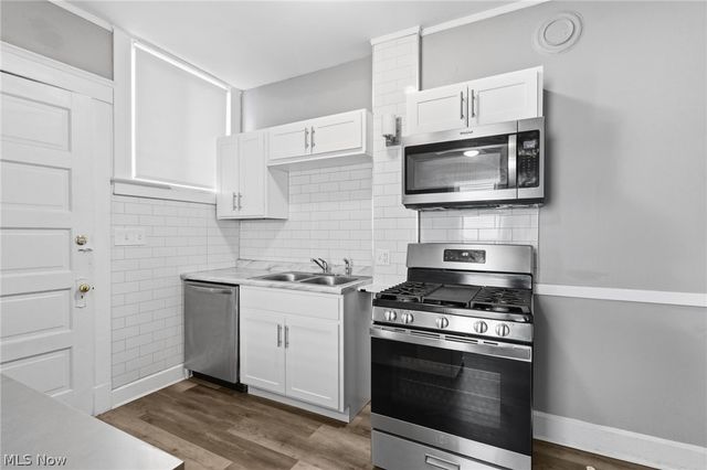 1470-72 Ridgewood Avenue, Lakewood, OH 44107