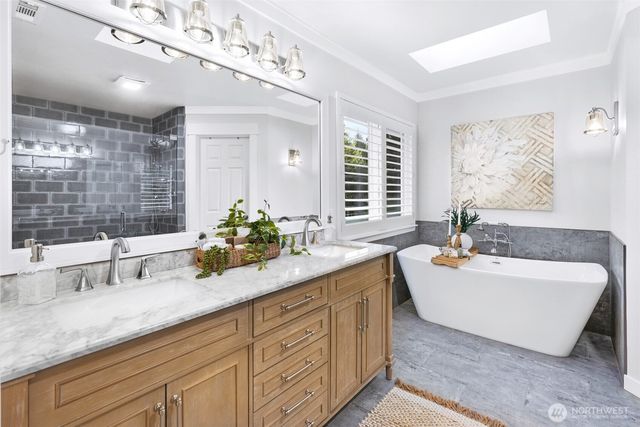 7216 Hawksview Drive, Arlington, WA 98223