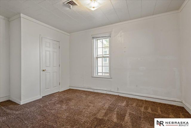 1036 N 8th Street, Lincoln, NE 68508