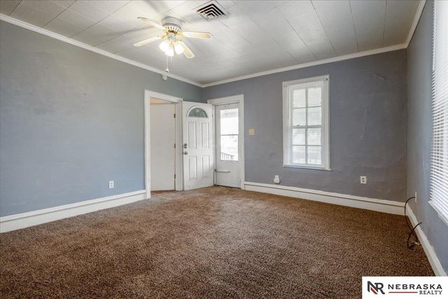 1036 N 8th Street, Lincoln, NE 68508