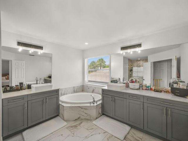 6017 Newport Village Way, Lake Worth, FL 33463